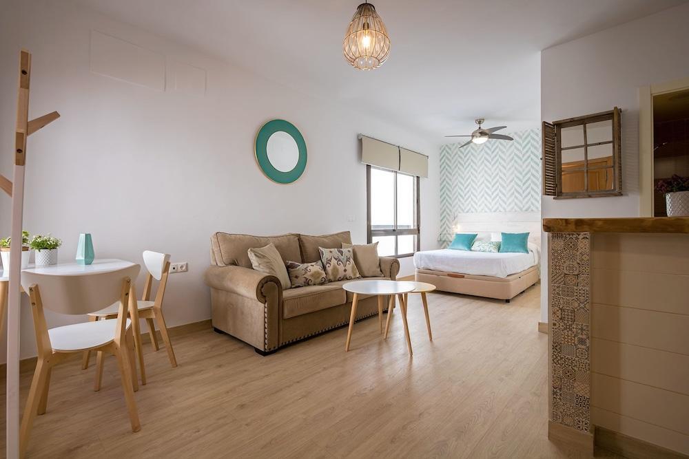 Barcelona Apartments Marina 124 Dış mekan fotoğraf